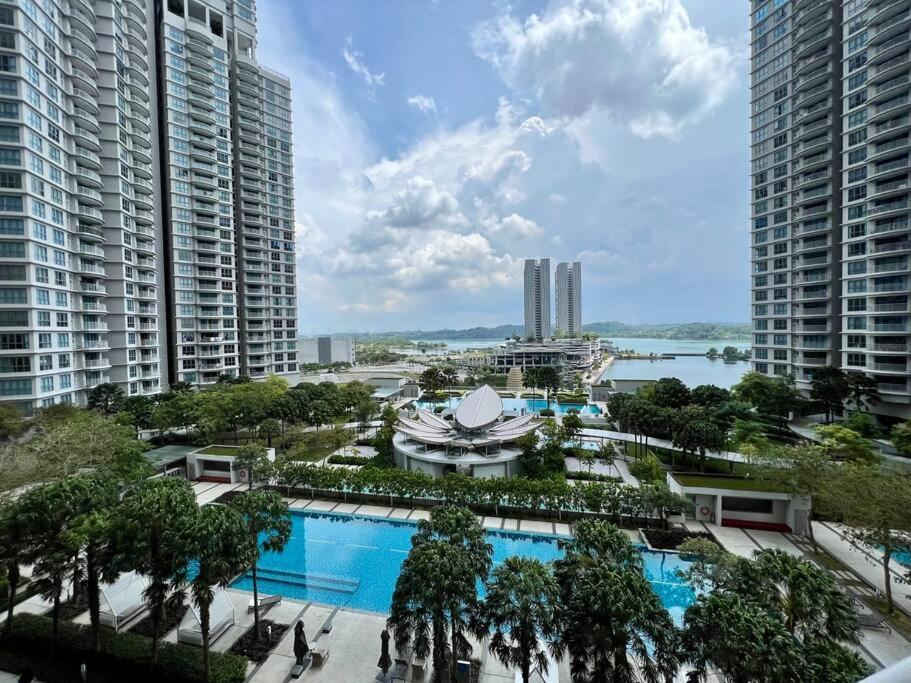 Teega Suites Puteri Harbour Iskandar Puteri #Poolview Seaview Nusajaya  Exterior foto